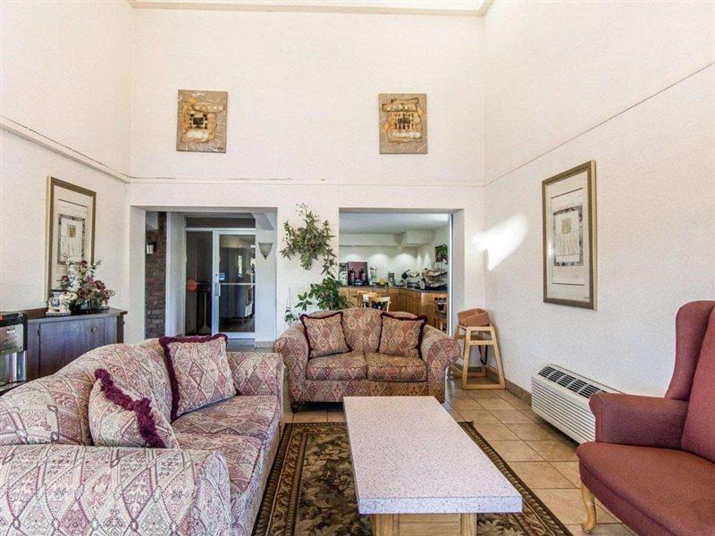 Rodeway Inn Суийтуотър Екстериор снимка