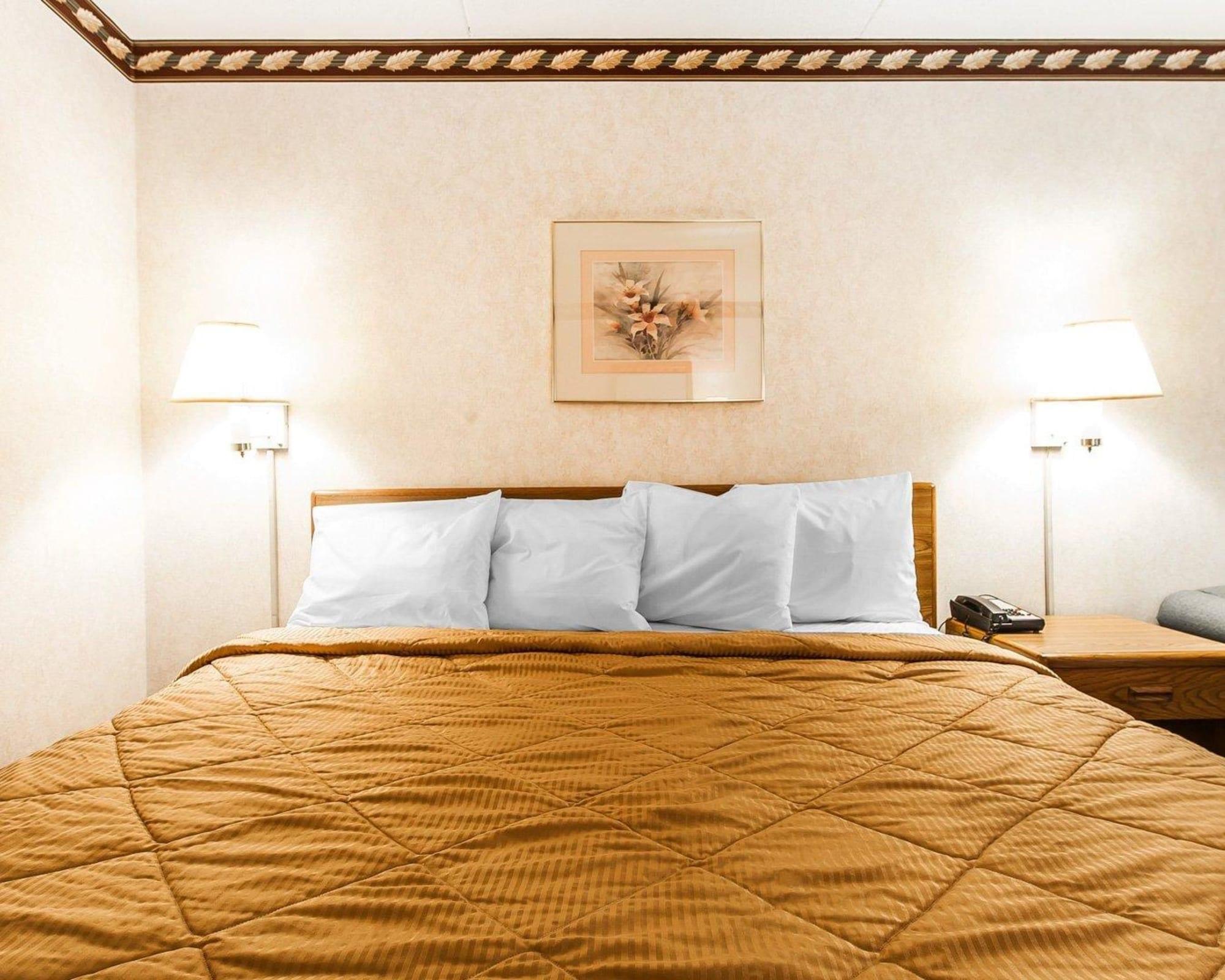 Rodeway Inn Суийтуотър Екстериор снимка
