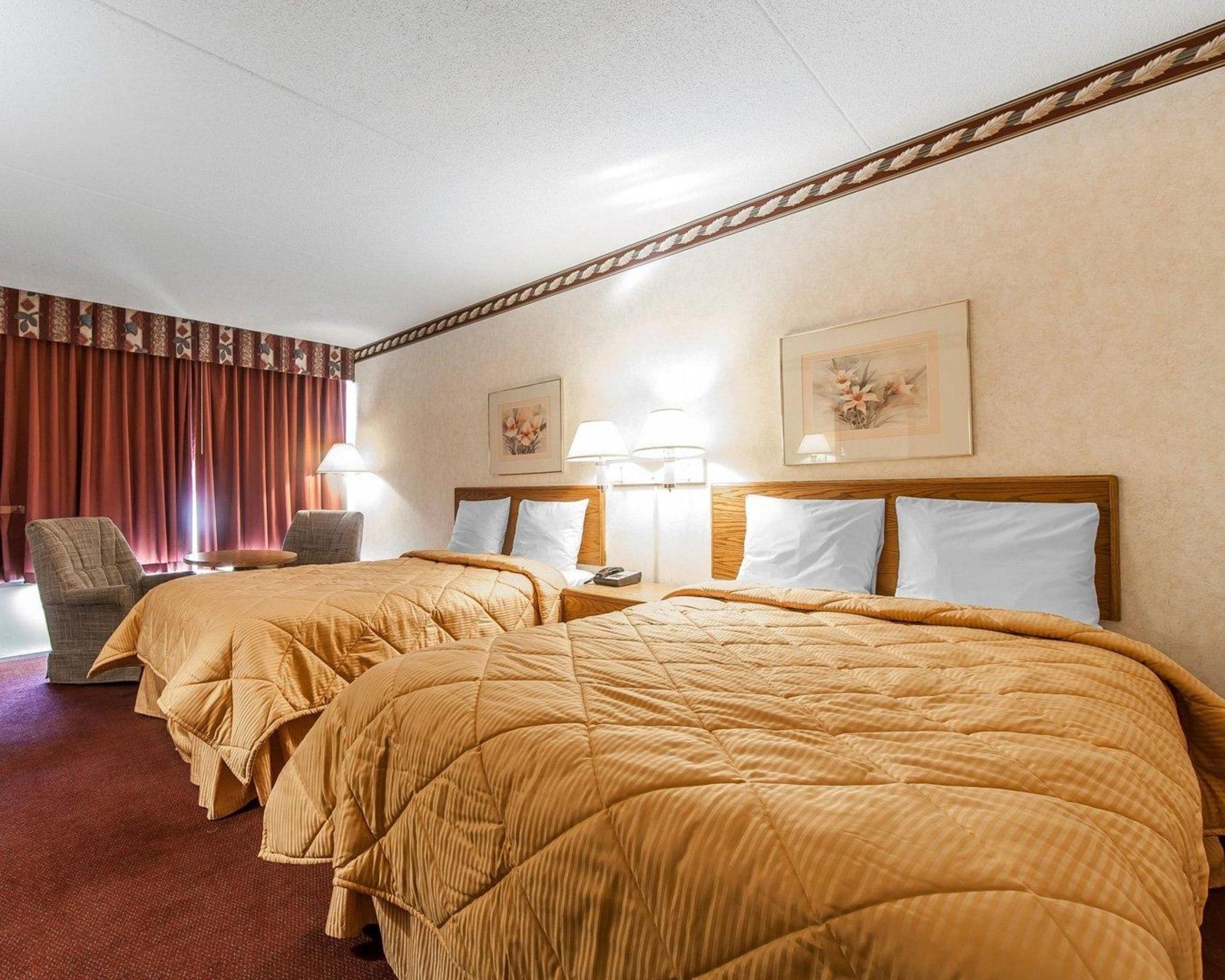 Rodeway Inn Суийтуотър Екстериор снимка